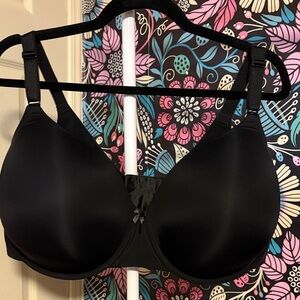 Sleek Black Women's Bra